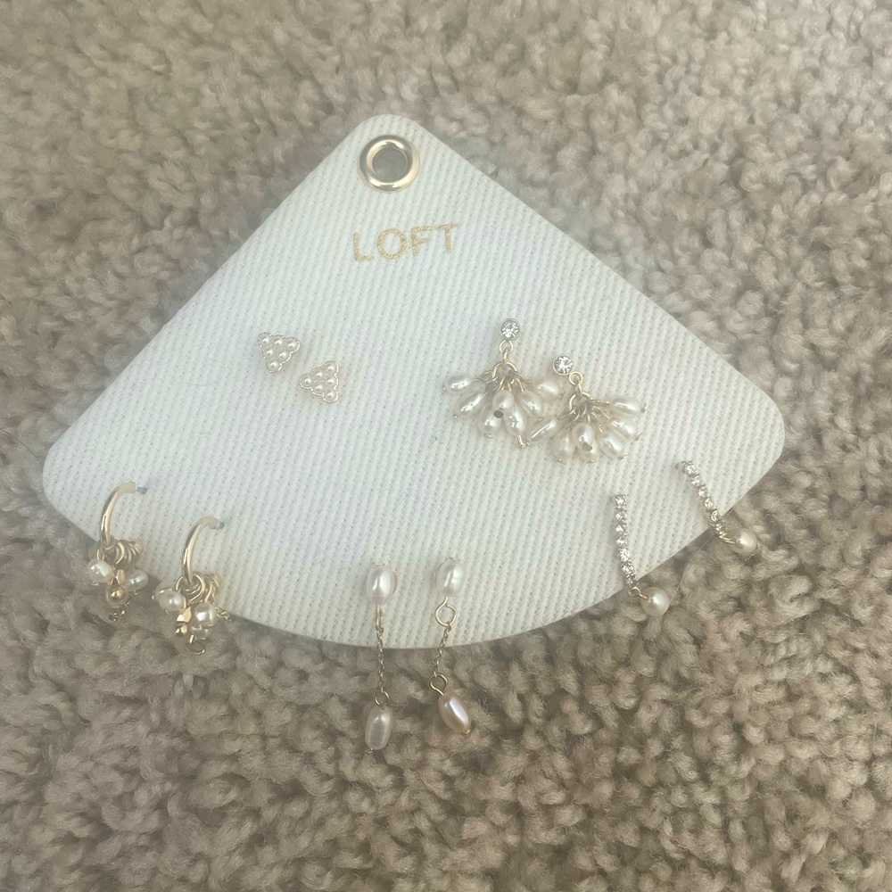 Loft Pearl Earring Set - new!